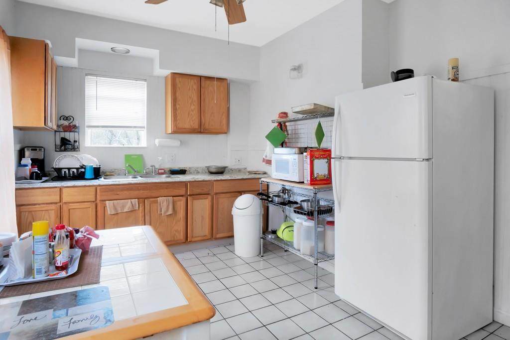 954 Manton - Photo 1