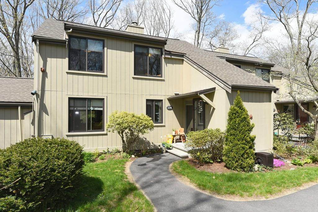 134 Chestnut Cir - Photo 1