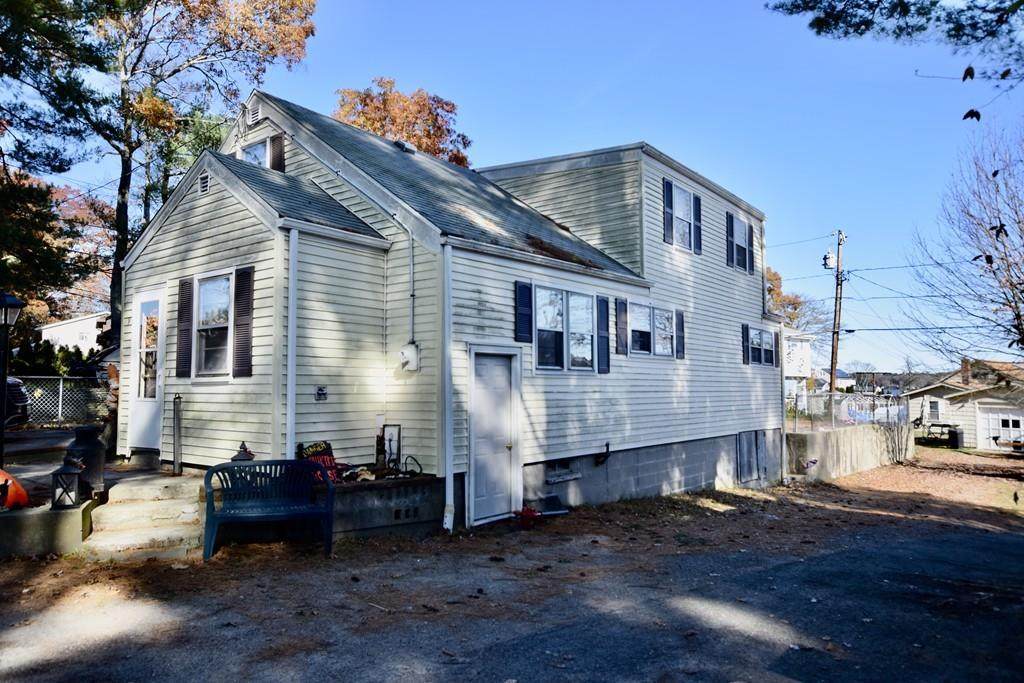 9 Point Of Pines Road - Photo 1