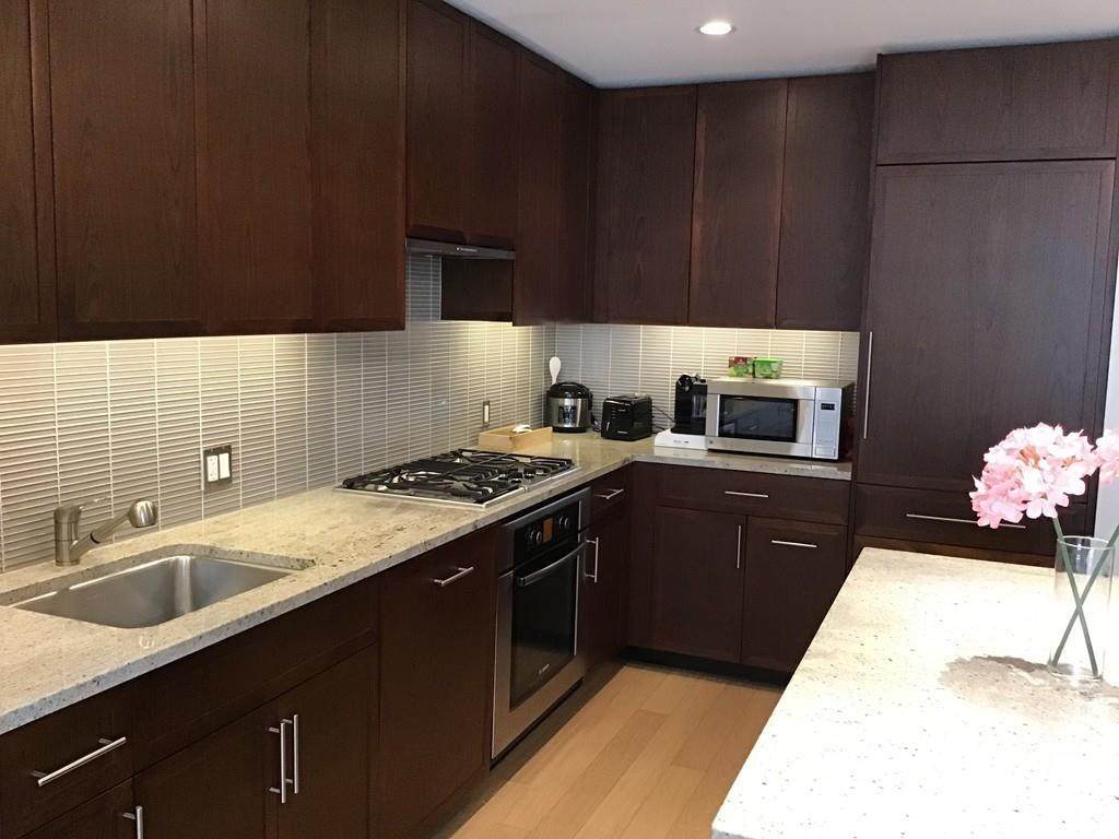 580 Washington Street - Photo 1