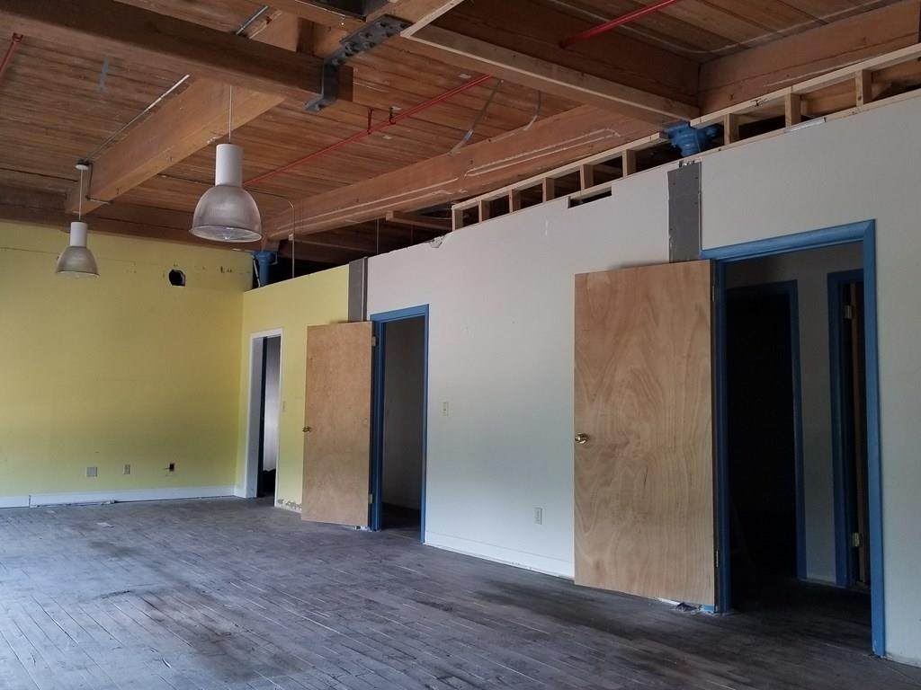 168 Stevens - Photo 1