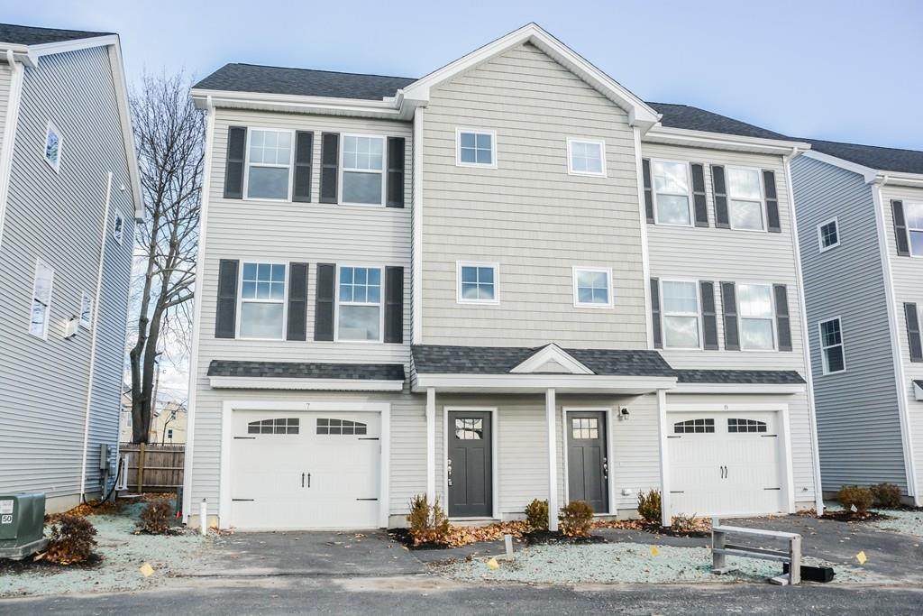1400 Gorham Street - Photo 1