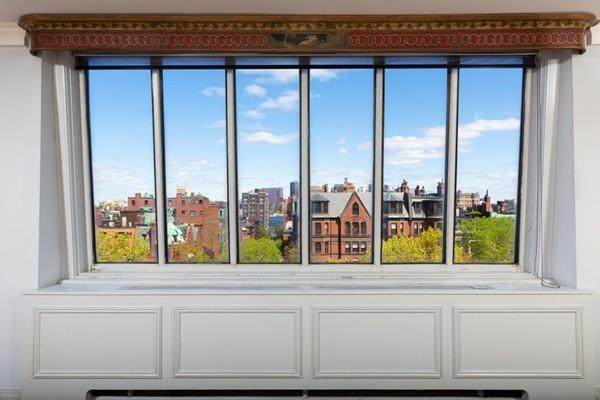 192 Commonwealth Ave - Photo 1