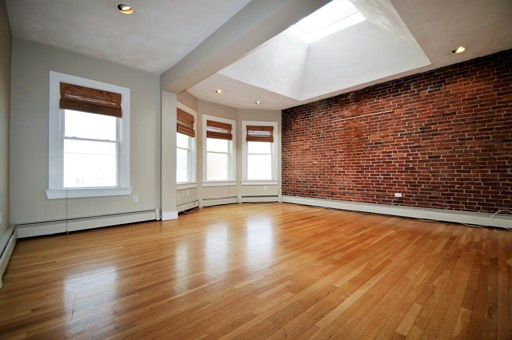 256 Hampshire St. - Photo 1