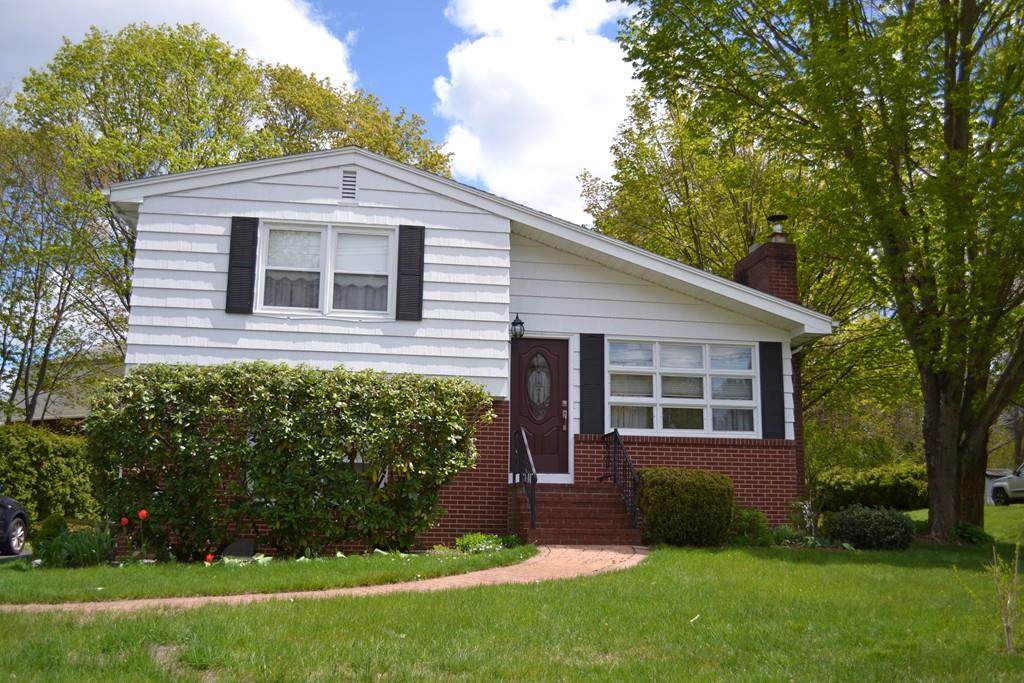 324 Joseph Warner Boulevard - Photo 1 324 Joseph Warner Boulevard - Photo 1