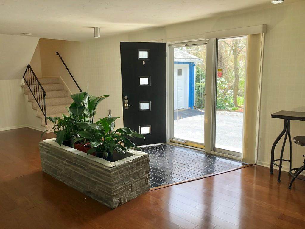 8 Hickey Dr - Photo 1