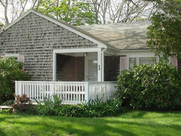 230 Gosnold St - Photo 1
