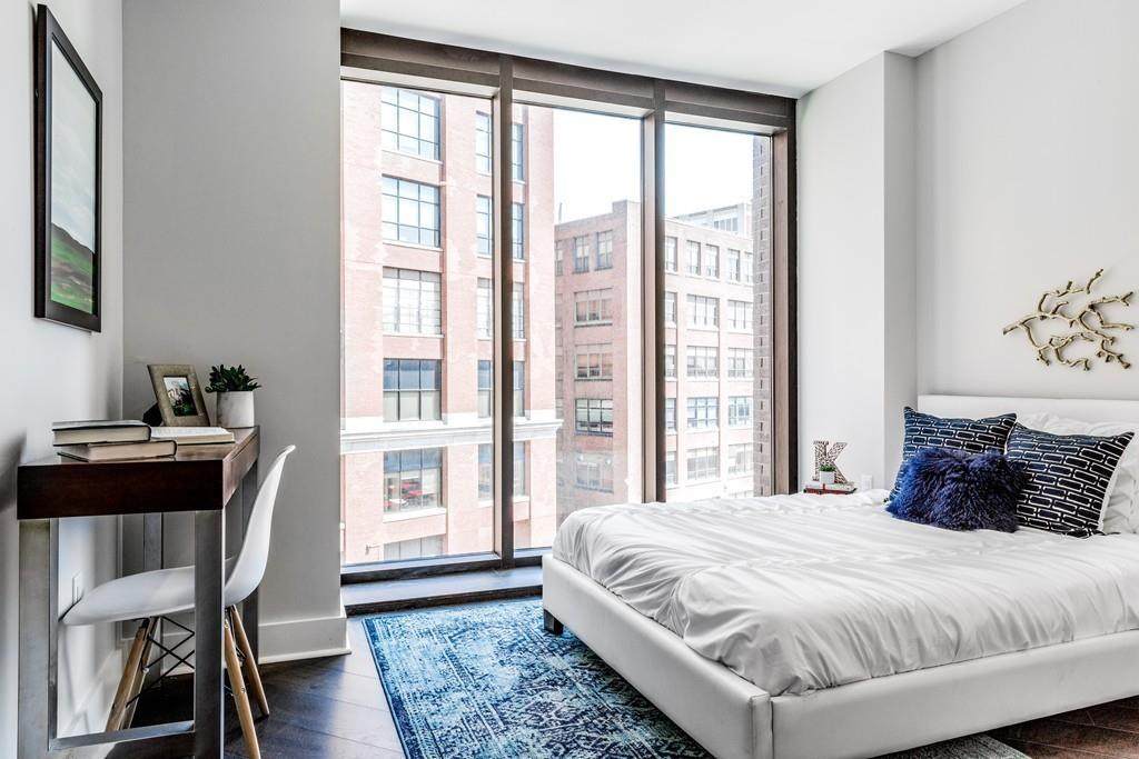 14 West Broadway - Photo 1