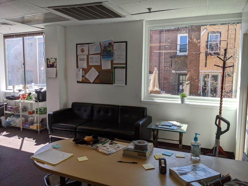 552 Massachusetts Ave - Photo 1