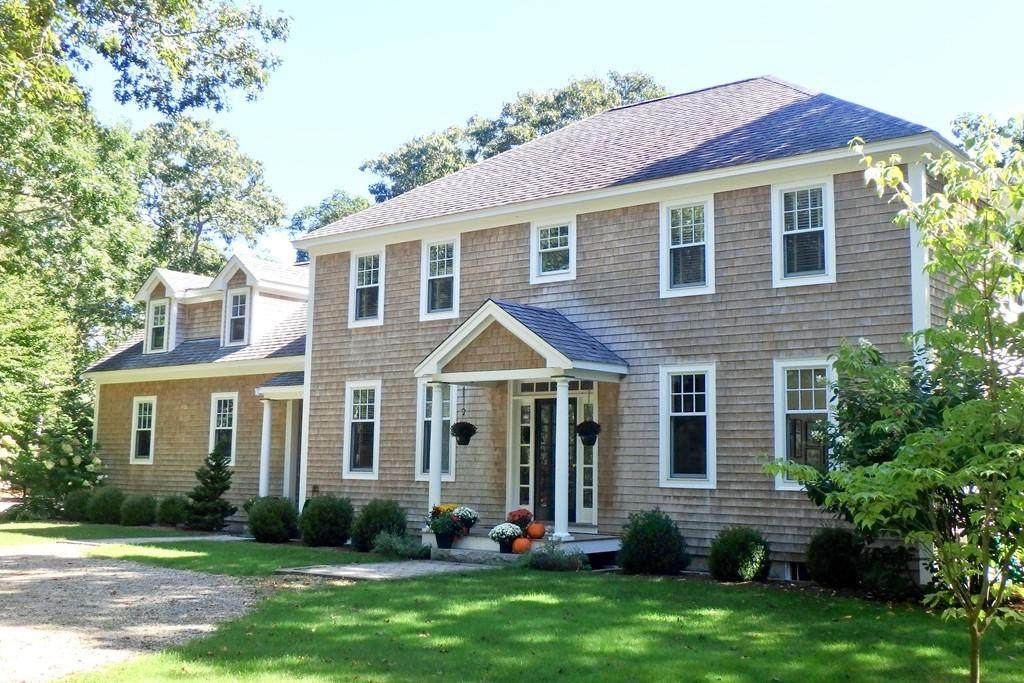666 Old County Rd - Photo 1