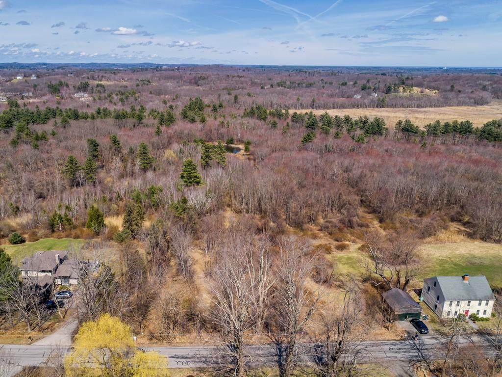 152 Crane Neck St - Photo 1