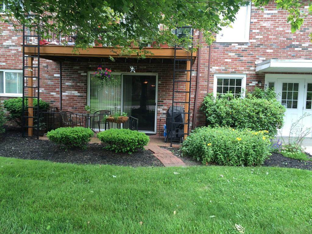 28 Fountain Ln - Photo 1 28 Fountain Ln - Photo 1