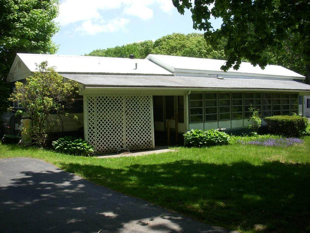 100 Phelps St. - Photo 1