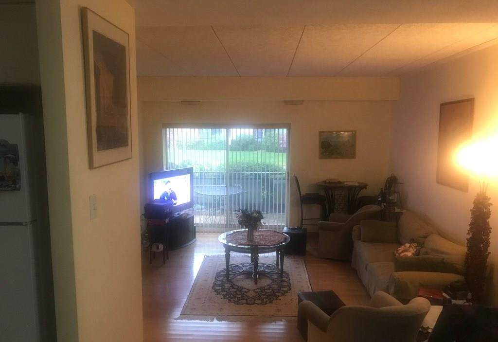 55 Broadlawn Pk. - Photo 1