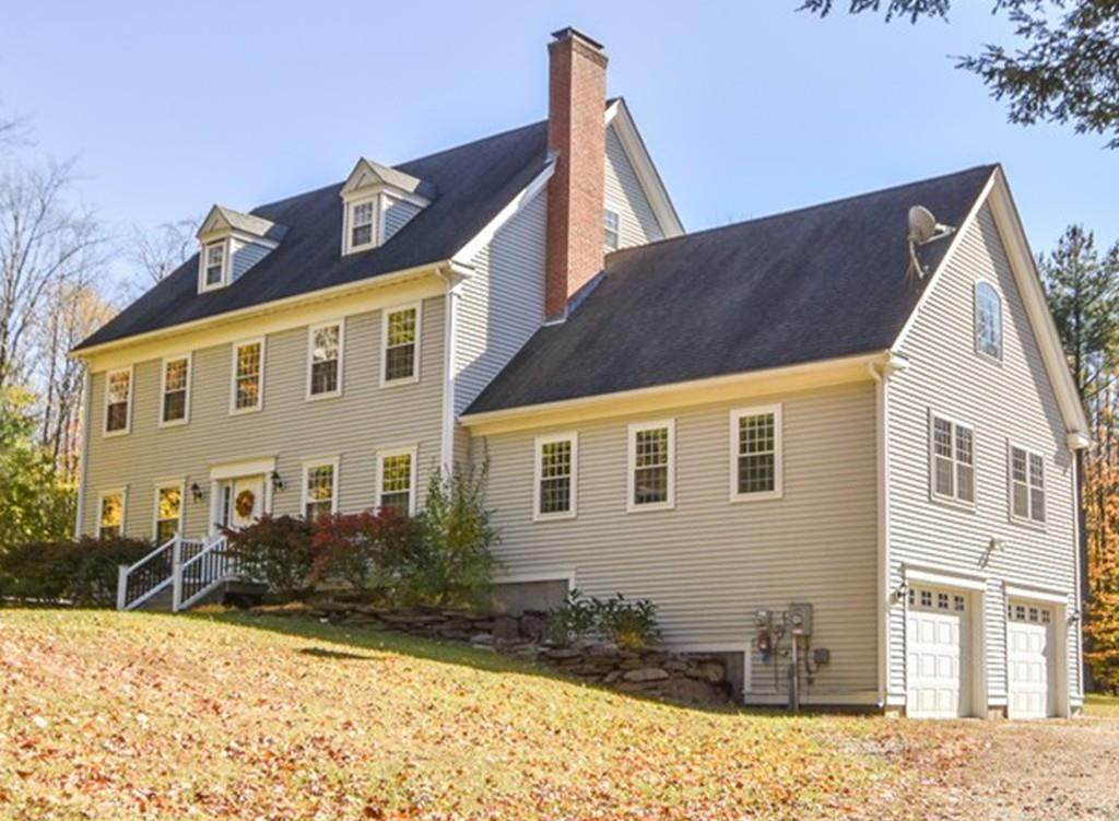 27 Fuller - Photo 1