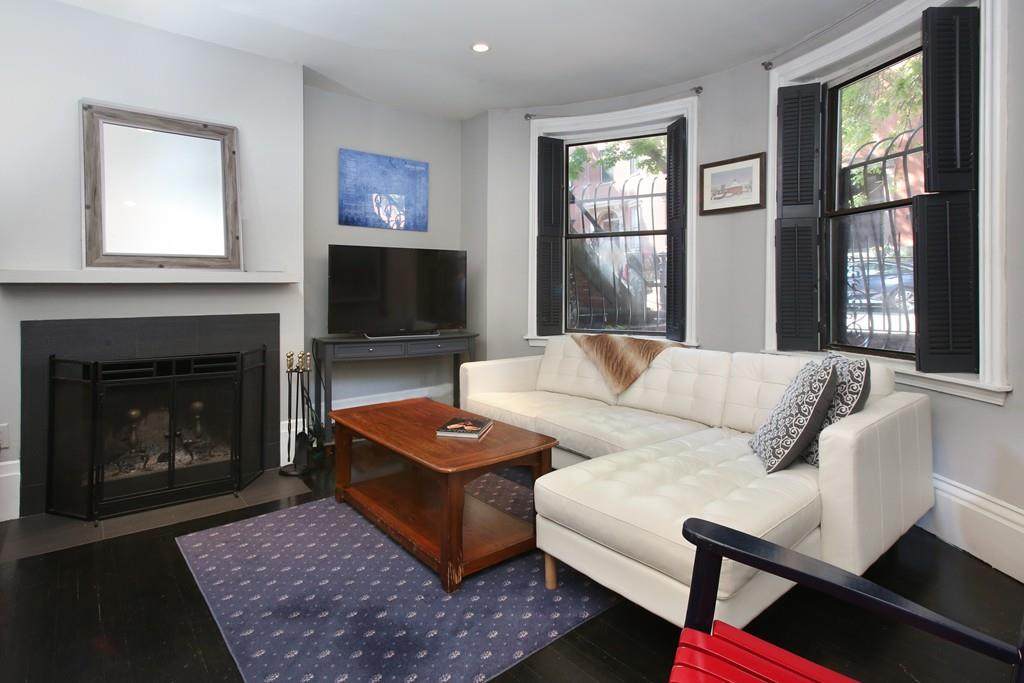 77 Waltham St - Photo 1