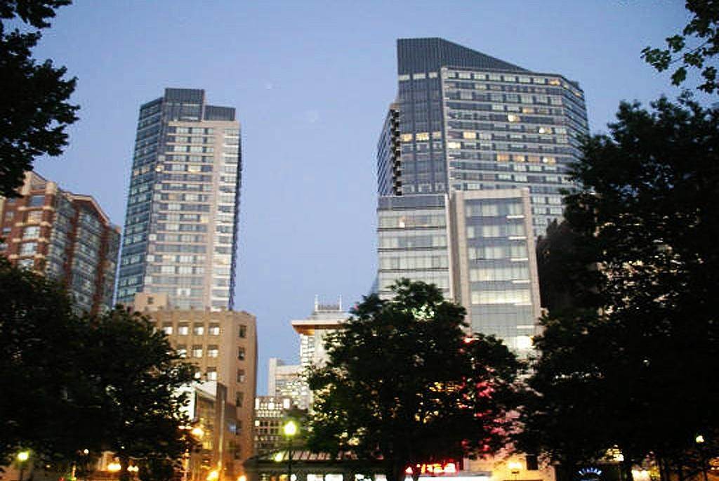 2 Avery Street - Photo 1