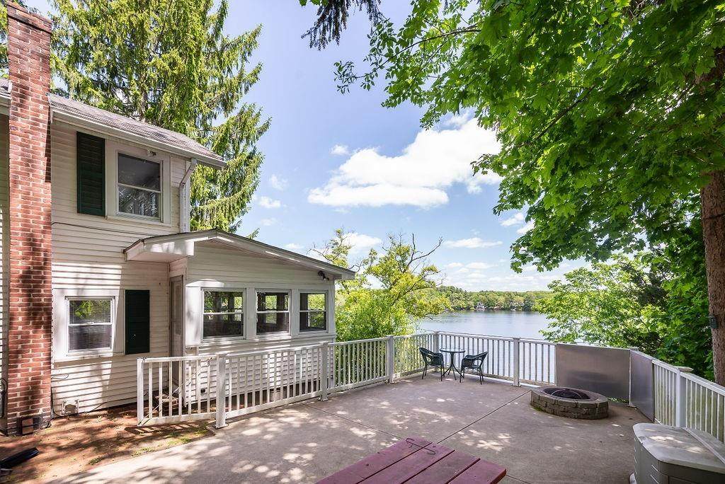10 Woolford Rd - Photo 1