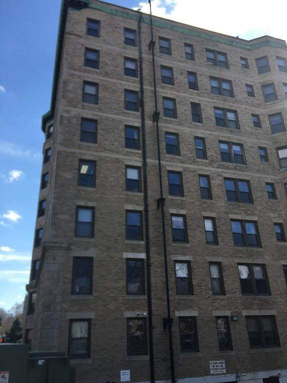 1180 Beacon - Photo 1