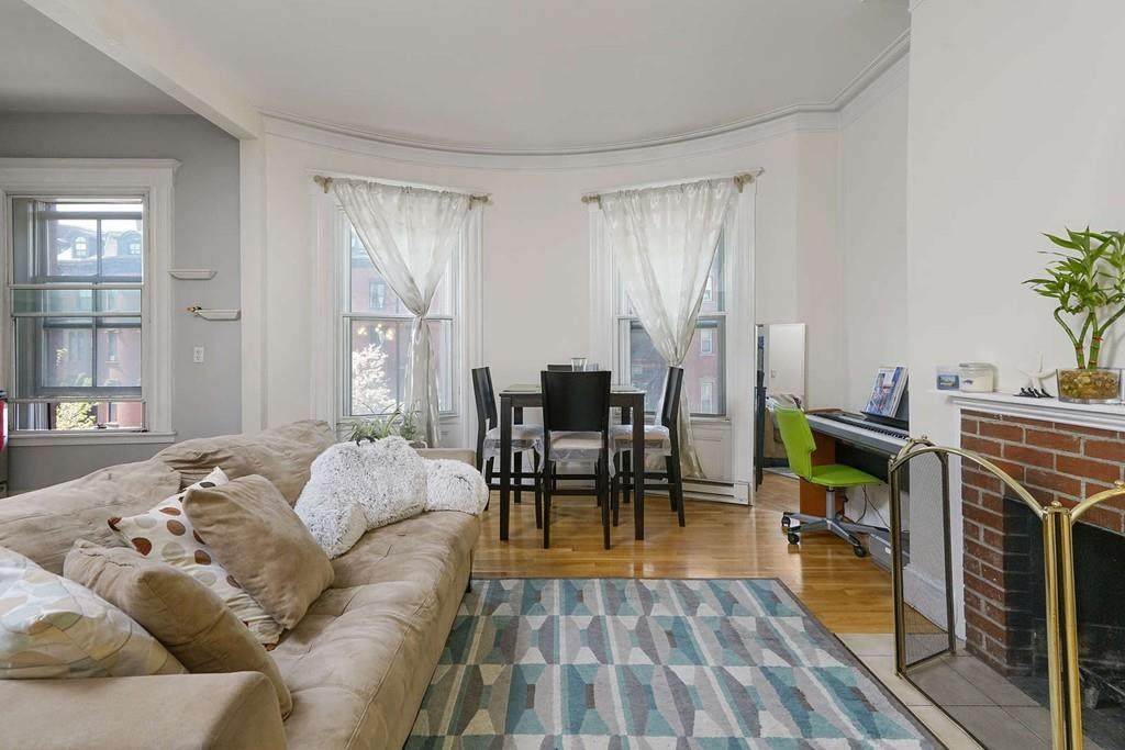512 Massachusetts Ave - Photo 1