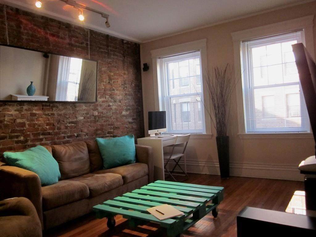 31 Queensberry St - Photo 1