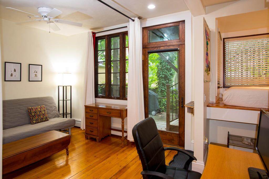 16 Surrey Street - Photo 1