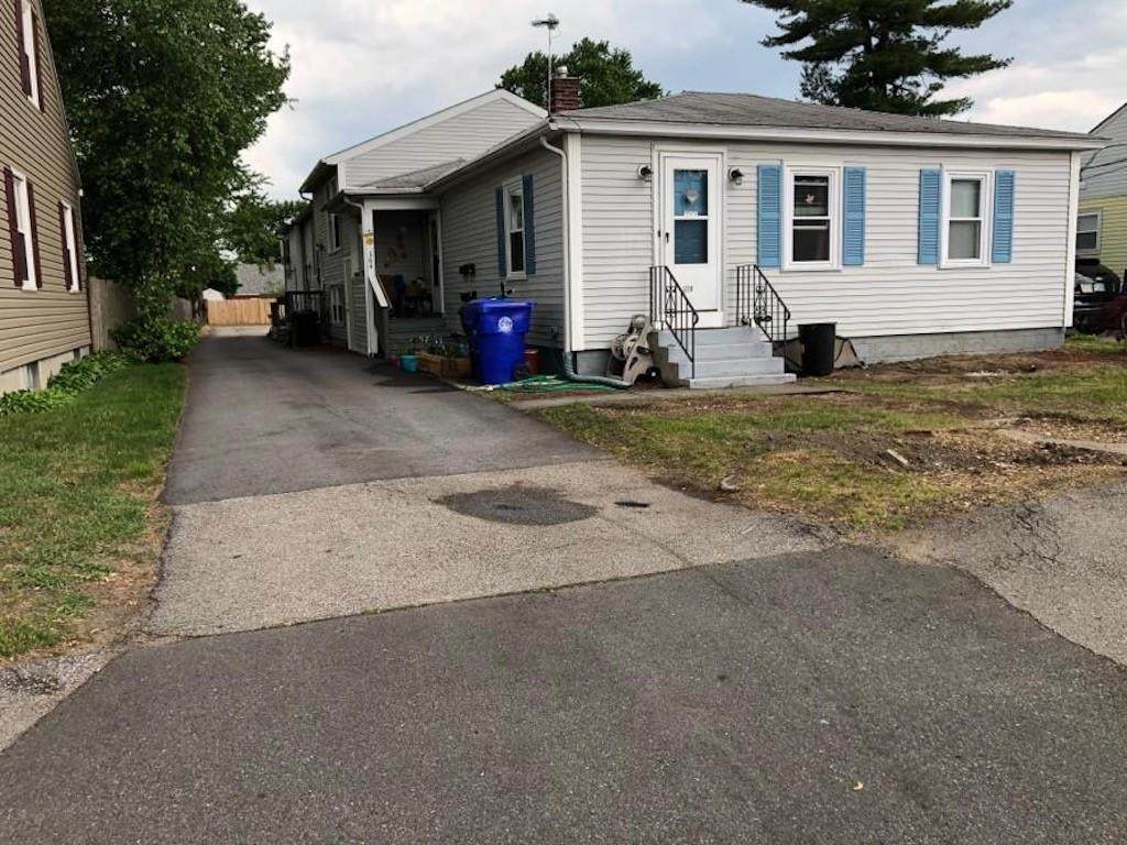 164 Maple St - Photo 1