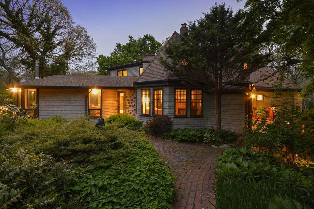 108 Woods Hole Rd - Photo 1