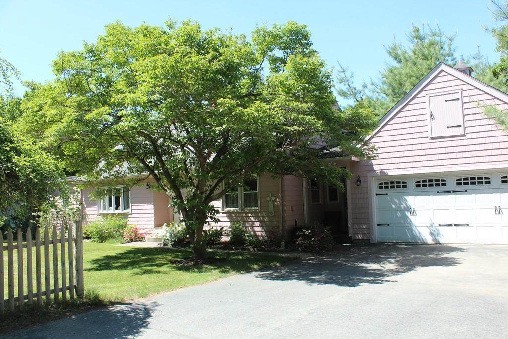 25 Mendon Street - Photo 1
