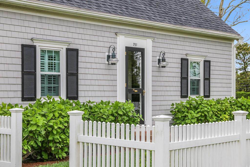 751 Crowell Rd - Photo 1