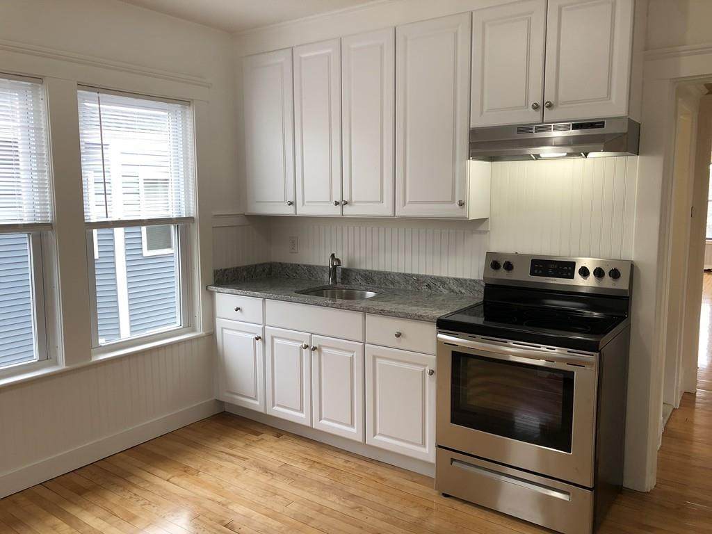 207 Bucknam St - Photo 1