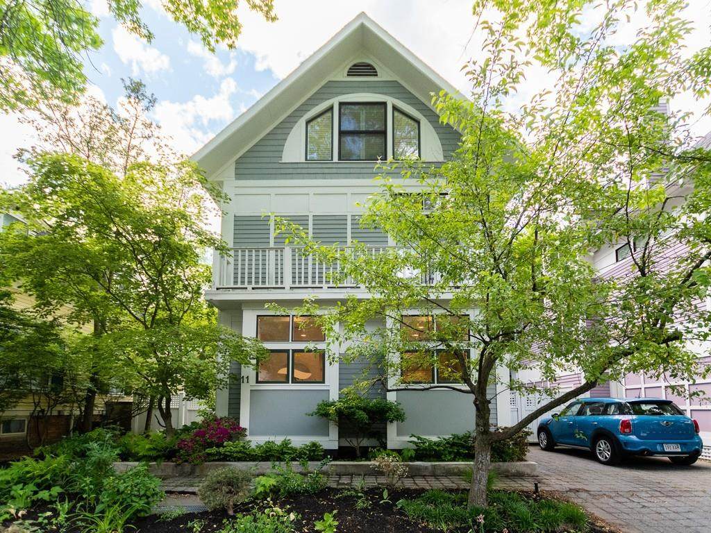 11 Frost St - Photo 1