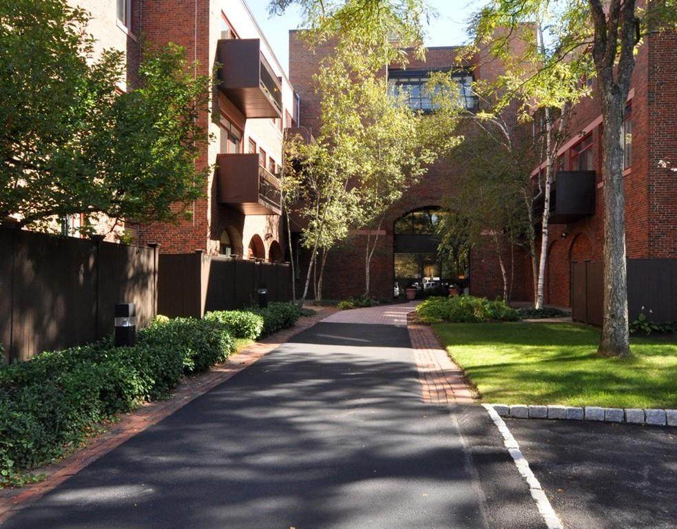 100 Keyes Road - Photo 1