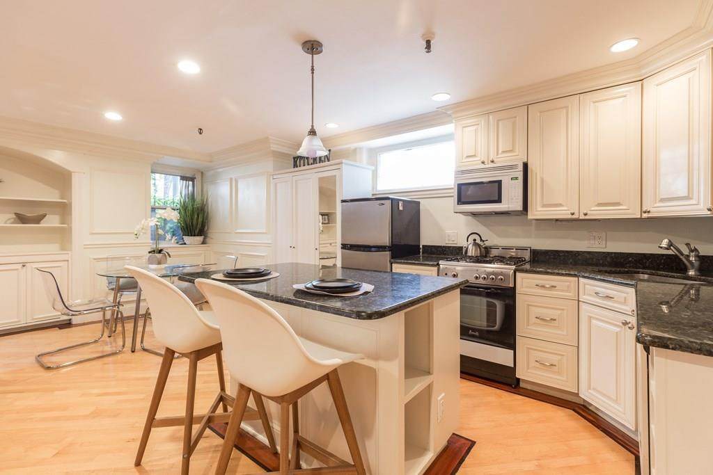 20 Gloucester St - Photo 1
