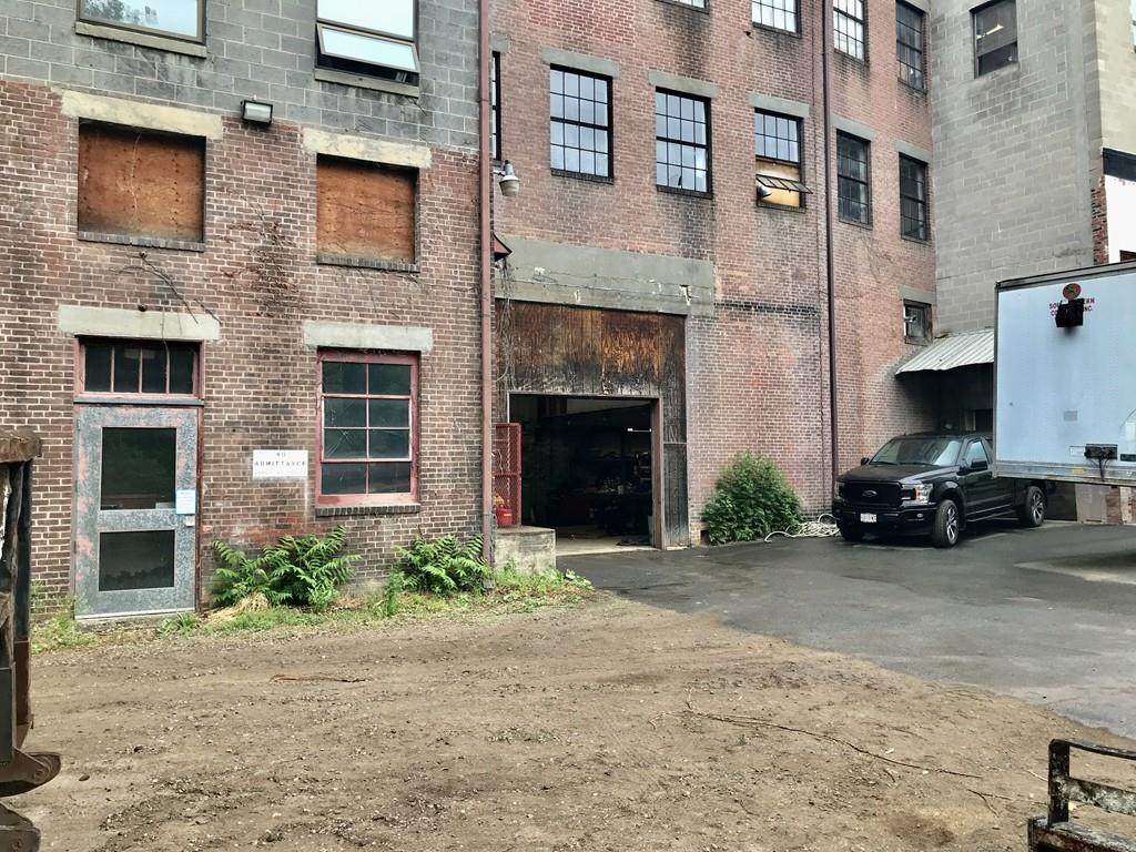 150 Front St - Photo 1