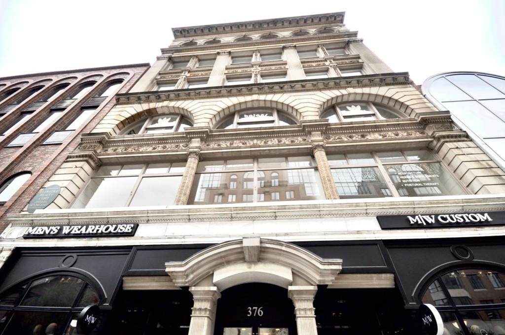 376 Boylston - Photo 1