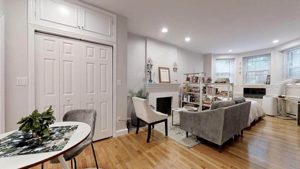125 Beacon St - Photo 1