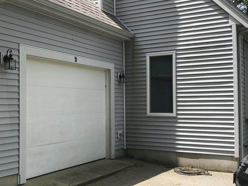 11 Tara Ln - Photo 1