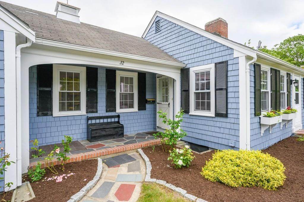 32 Ocean Ave - Photo 1