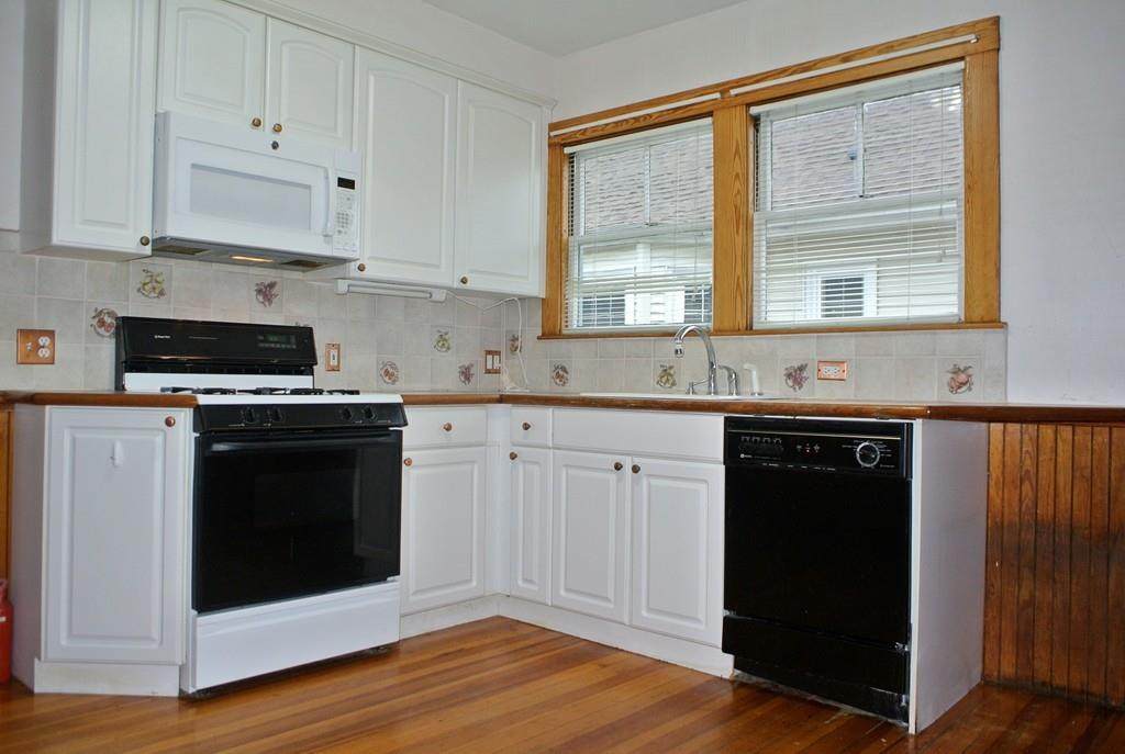 153 West Adams St - Photo 1