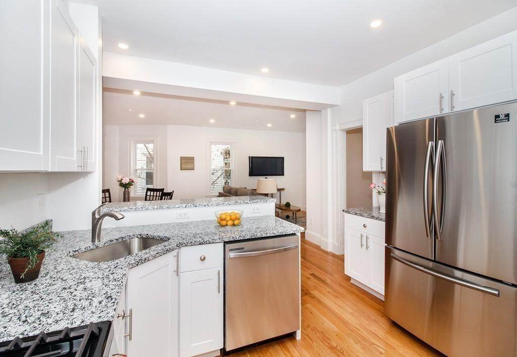 90 Easton - Photo 1