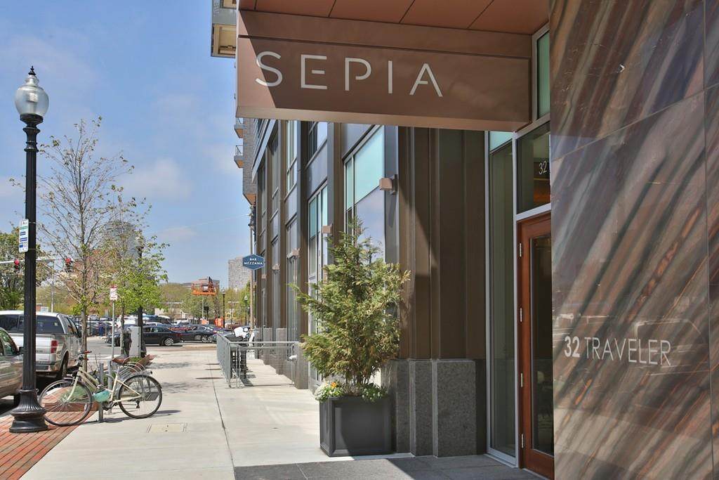 32 Traveler St - Photo 1