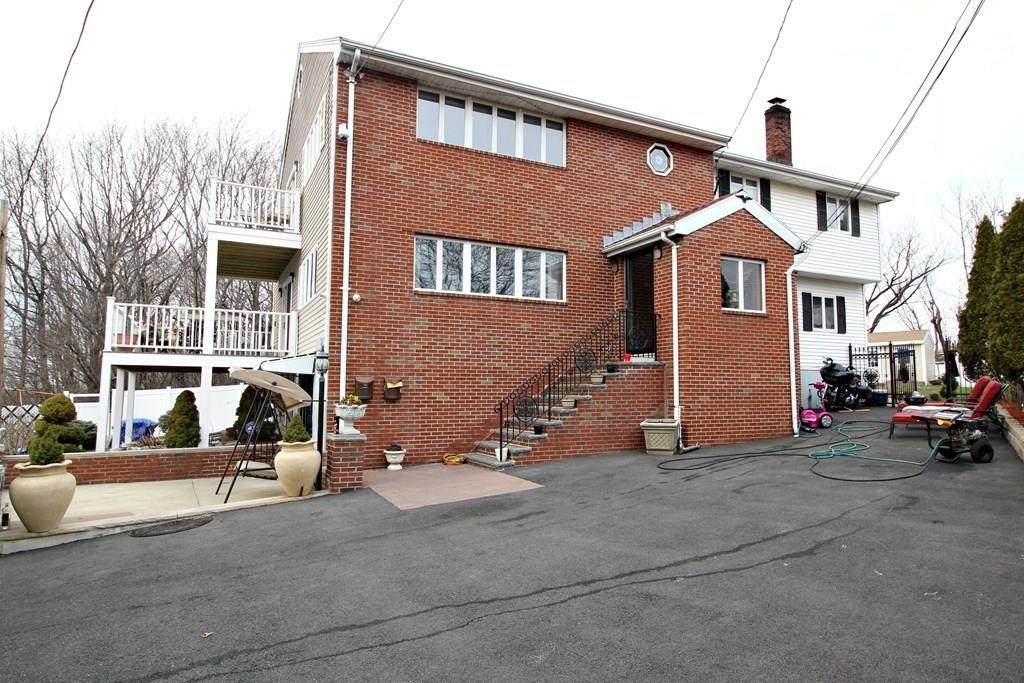 60 Augusta Street - Photo 1