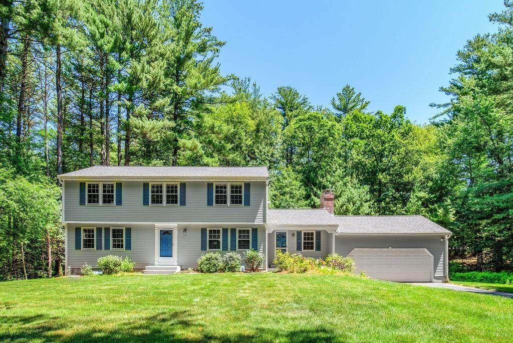 11 Singing Hill Circle - Photo 1