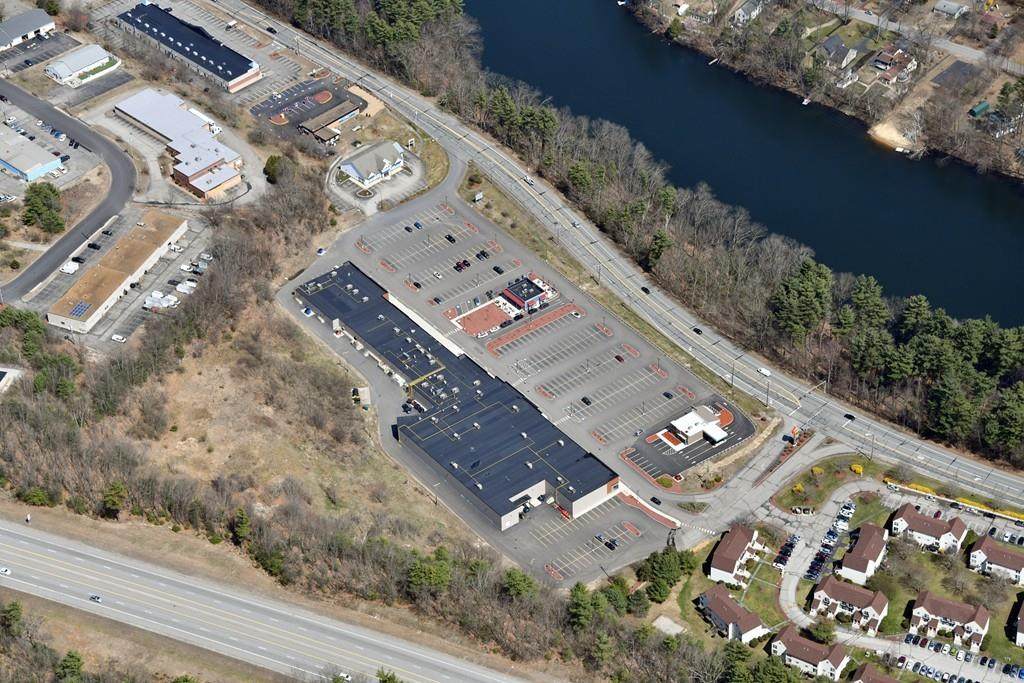 366 Daniel Webster Highway - Photo 1