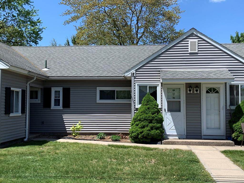 18 Lynwood Drive - Photo 1