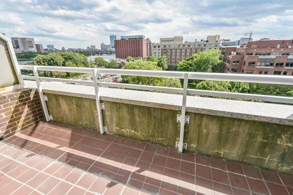 6 Canal Park - Photo 1