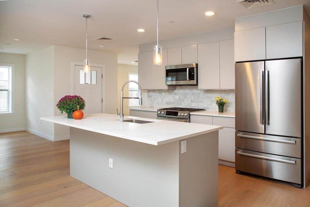 16 Boardman Street - Photo 1