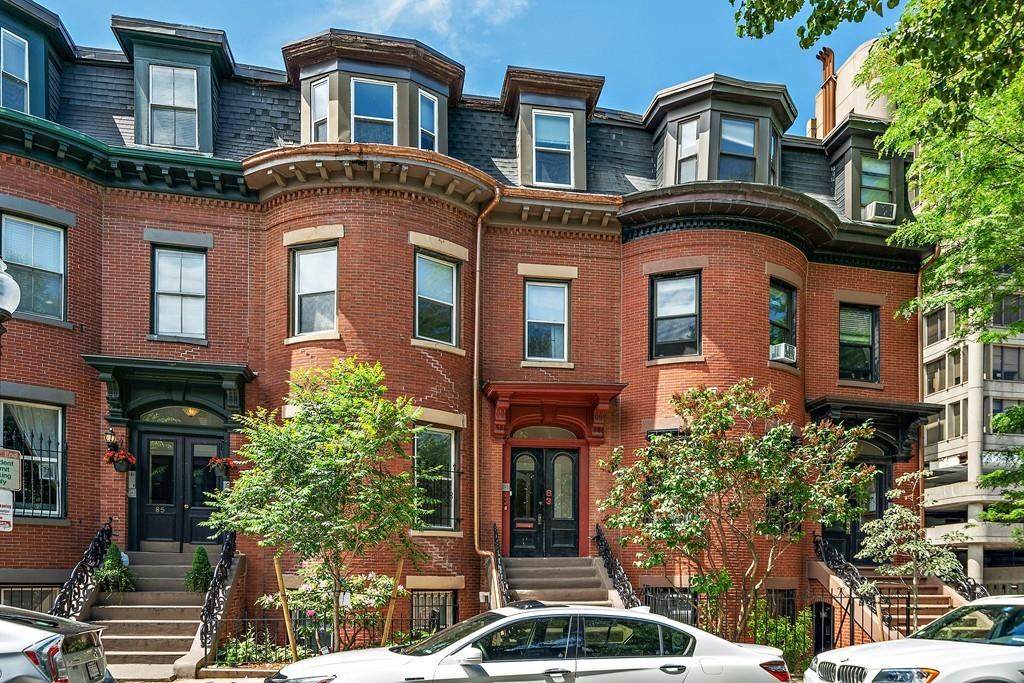 83 E Brookline - Photo 1