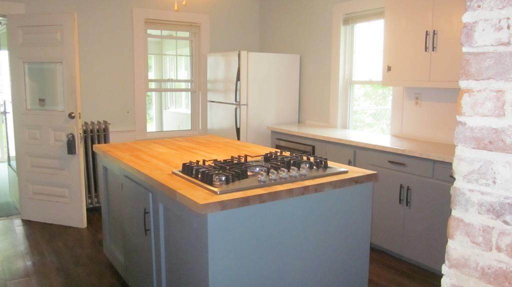 27 Walcott St - Photo 1
